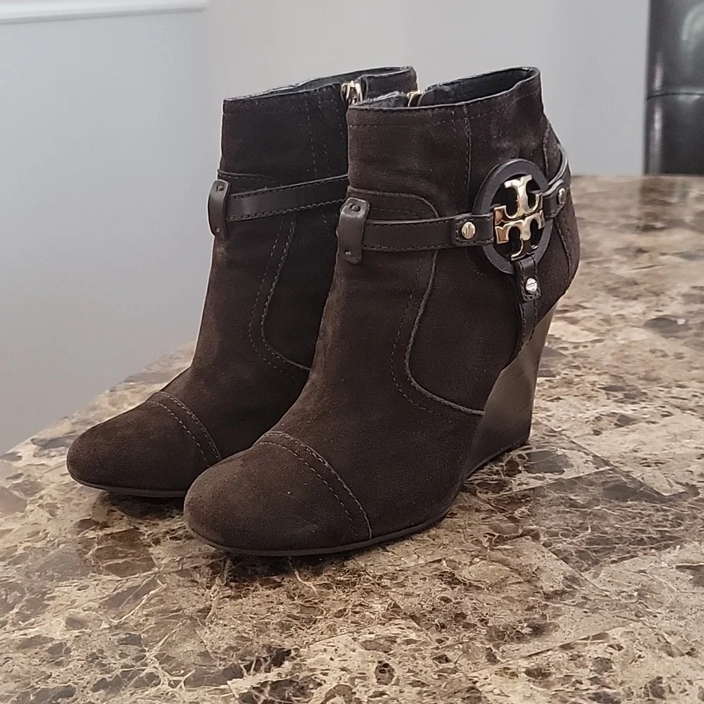 Tory Burch Women's Aaden Brown Suede Wedge Ankle Booties Size 7 M